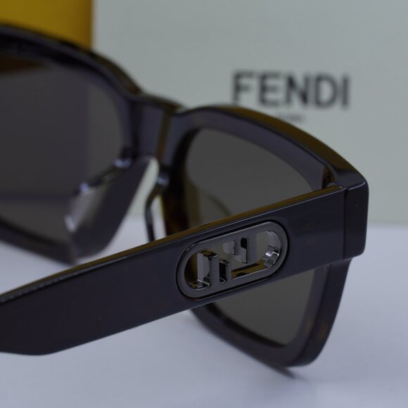 Fendi FE40107F 52E Square Sunglasses - Dark Havana\Brown - Picture 6 of 9